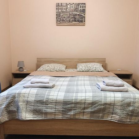 Apartments Domovik Parkaniya, 2A Μουκάτσεβο Εξωτερικό φωτογραφία