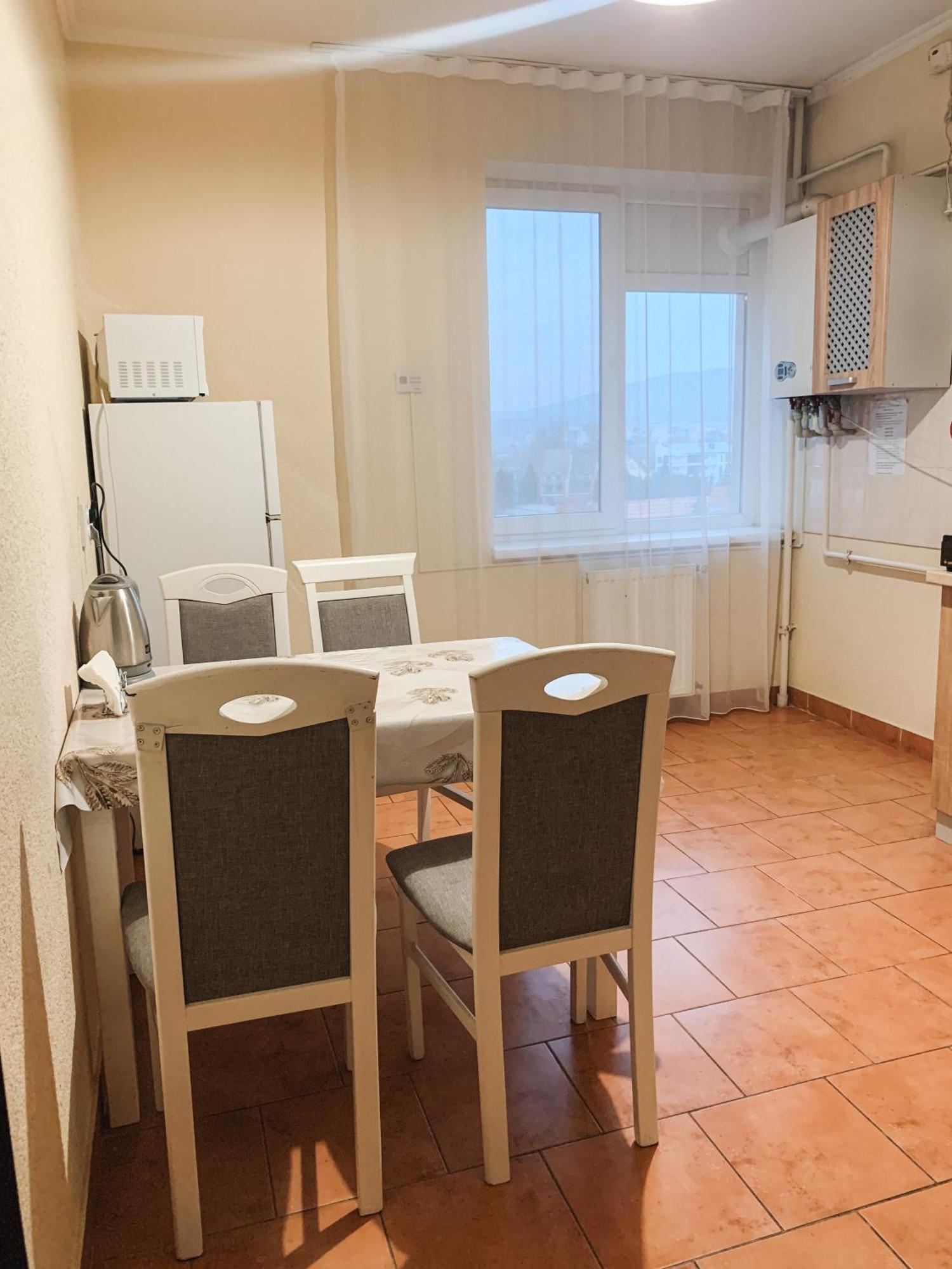Apartments Domovik Parkaniya, 2A Μουκάτσεβο Εξωτερικό φωτογραφία