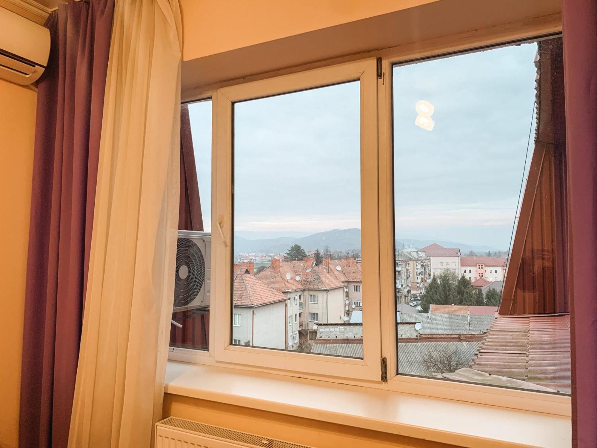 Apartments Domovik Parkaniya, 2A Μουκάτσεβο Εξωτερικό φωτογραφία