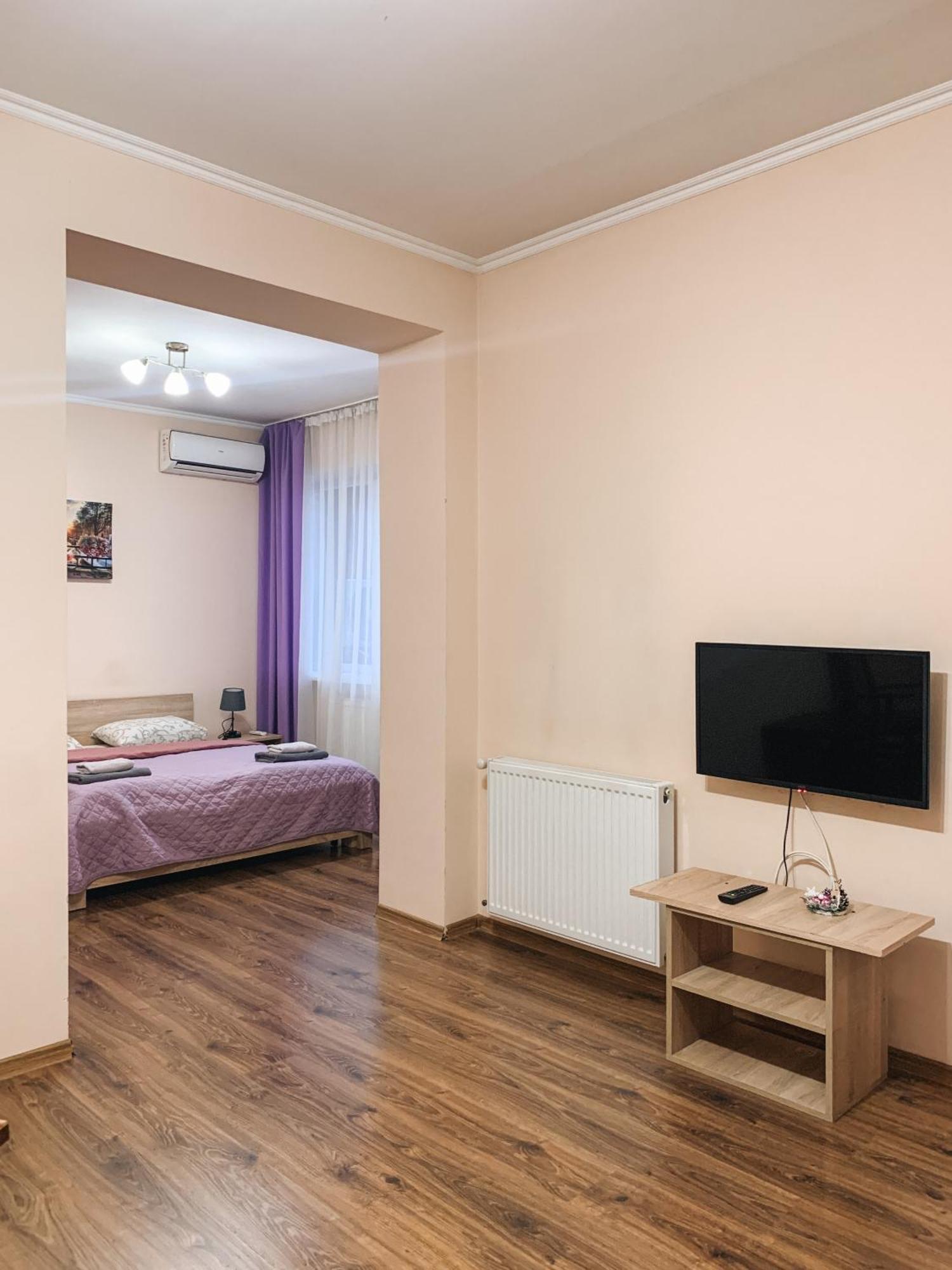 Apartments Domovik Parkaniya, 2A Μουκάτσεβο Εξωτερικό φωτογραφία