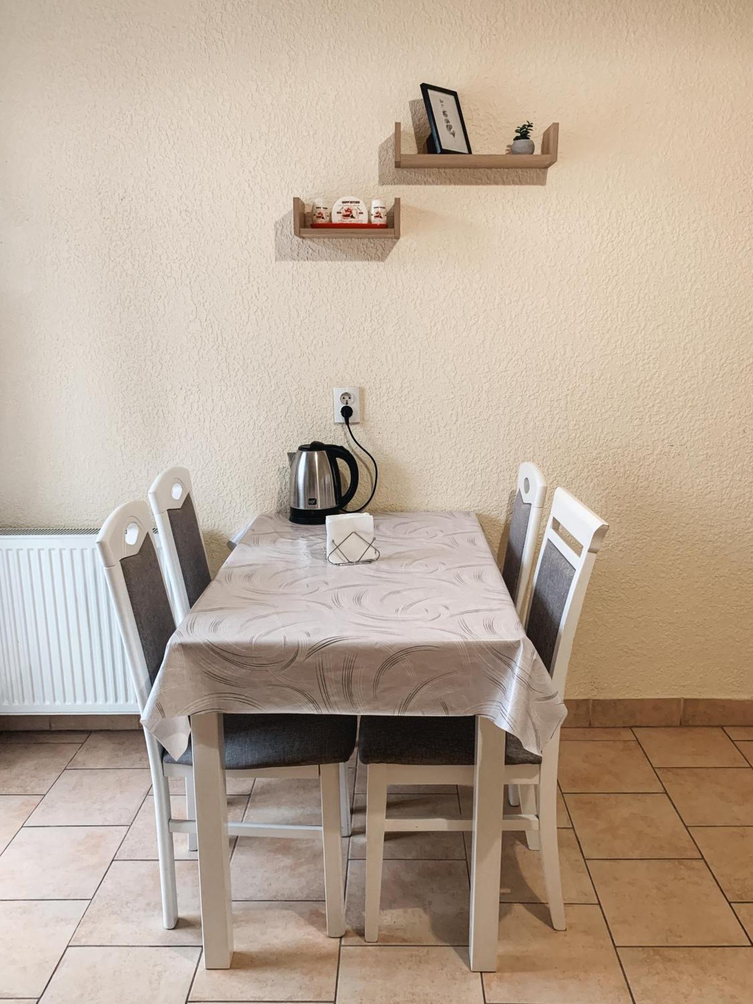 Apartments Domovik Parkaniya, 2A Μουκάτσεβο Εξωτερικό φωτογραφία