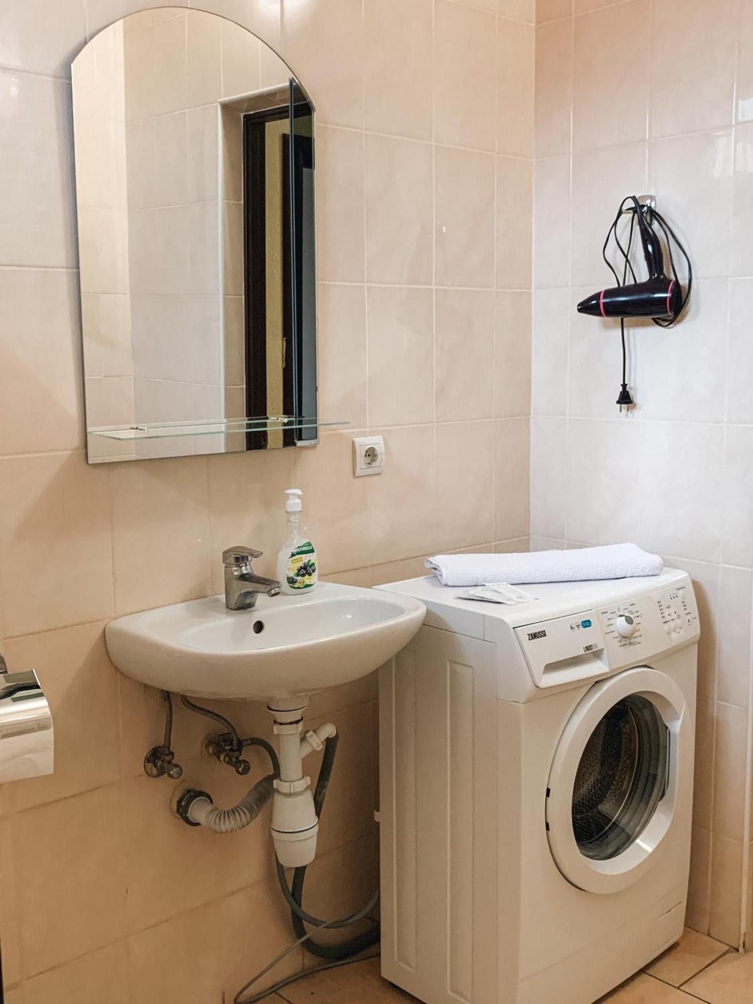 Apartments Domovik Parkaniya, 2A Μουκάτσεβο Εξωτερικό φωτογραφία