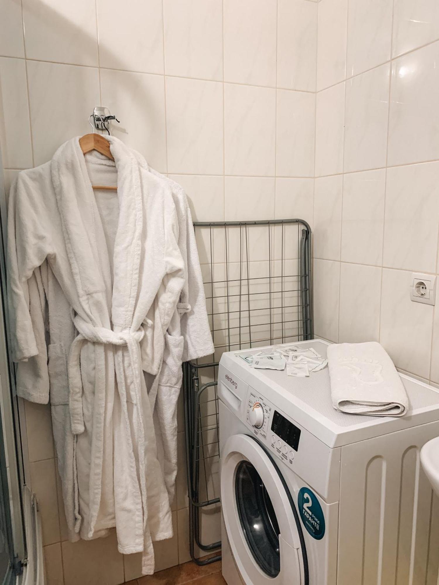 Apartments Domovik Parkaniya, 2A Μουκάτσεβο Εξωτερικό φωτογραφία