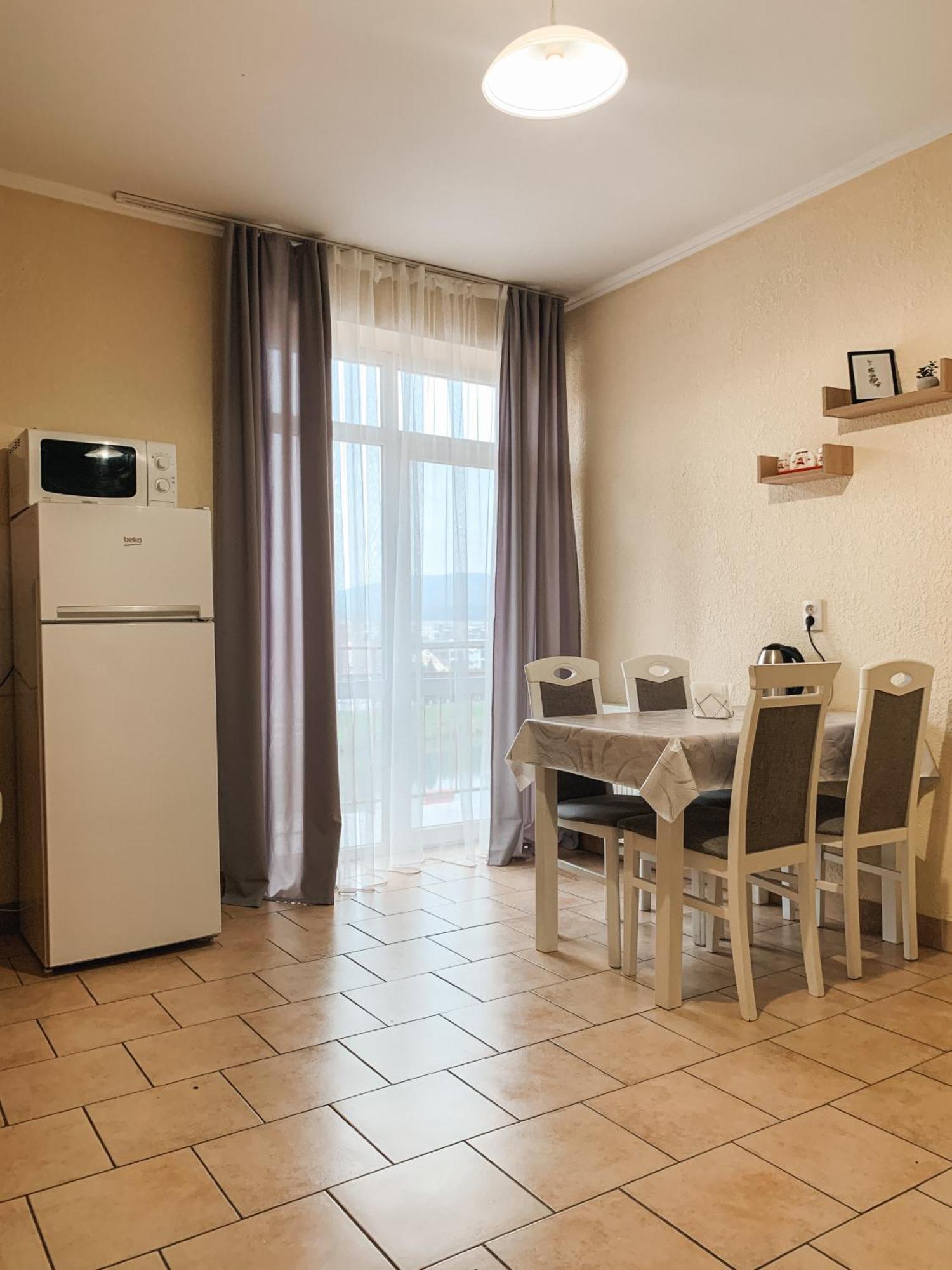 Apartments Domovik Parkaniya, 2A Μουκάτσεβο Εξωτερικό φωτογραφία