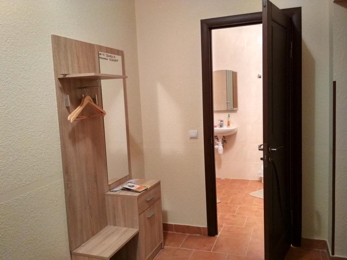 Apartments Domovik Parkaniya, 2A Μουκάτσεβο Εξωτερικό φωτογραφία